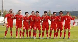 详解棒球规则中的“投手违禁物质”标准及其对球速的影响